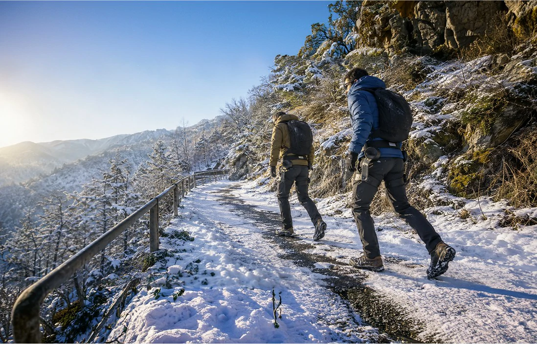 -4°C Snow Trek on Ancient Trail: AlpWalk's Exoskeleton Completes 3-Hour Field Test